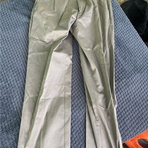 Haggar Men's Light Gray Dress Pants